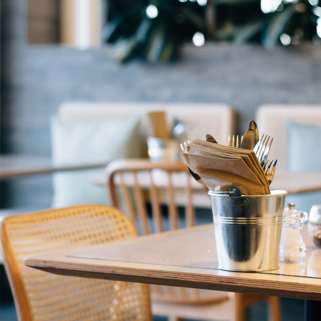 Cafe and Restaurant